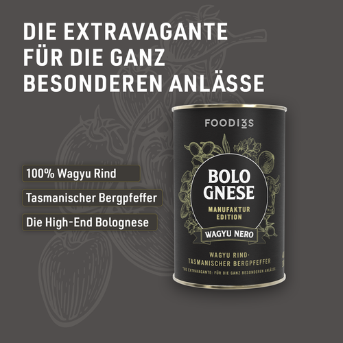 Blik Bolognese Wagyu Nero uit de Manufaktur Edition tegen een donkergrijze achtergrond